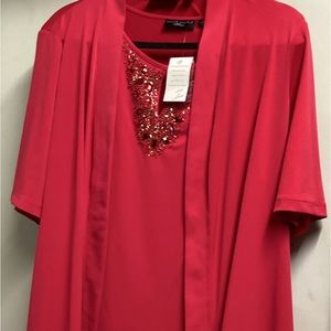 A woman’s top sleeveless with cover top, short sleeves by Susan Graver Artisan